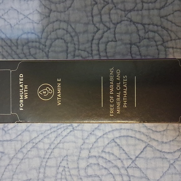 Olay Age Defying Lotion - Picture 3 of 6